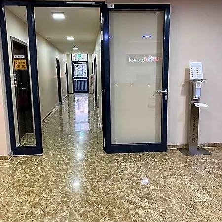 אכסניה Work & Sleep Boardinghouse