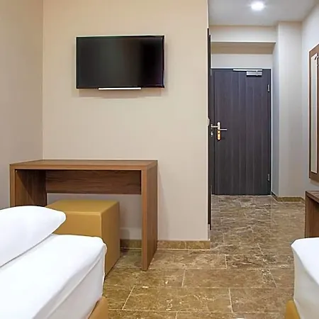 Work & Sleep Boardinghouse *