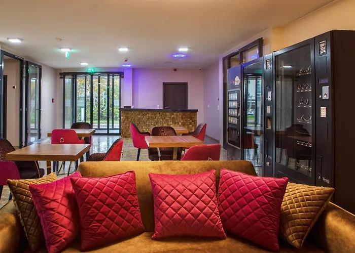 Work & Sleep Boardinghouse Hostel