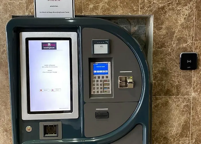 Hostel Work & Sleep Boardinghouse